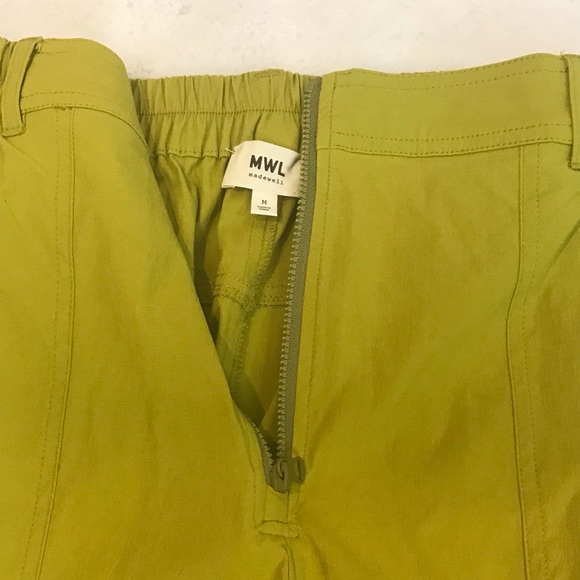 Madewell Olive Green Zip Front Tapered Shorts size Medium NWT - Picture 3 of 7